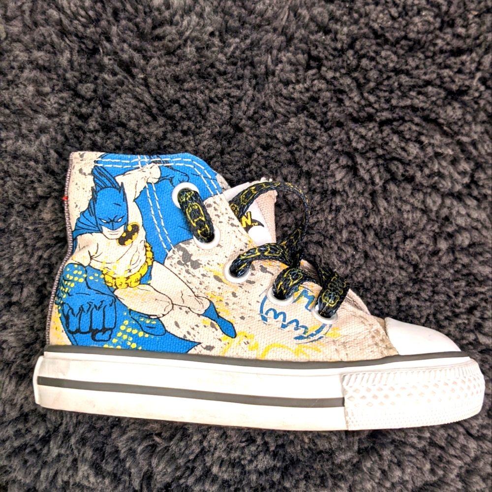 Batman x Converse Chuck Taylor All Star High Tops (Toddler Size 4)
